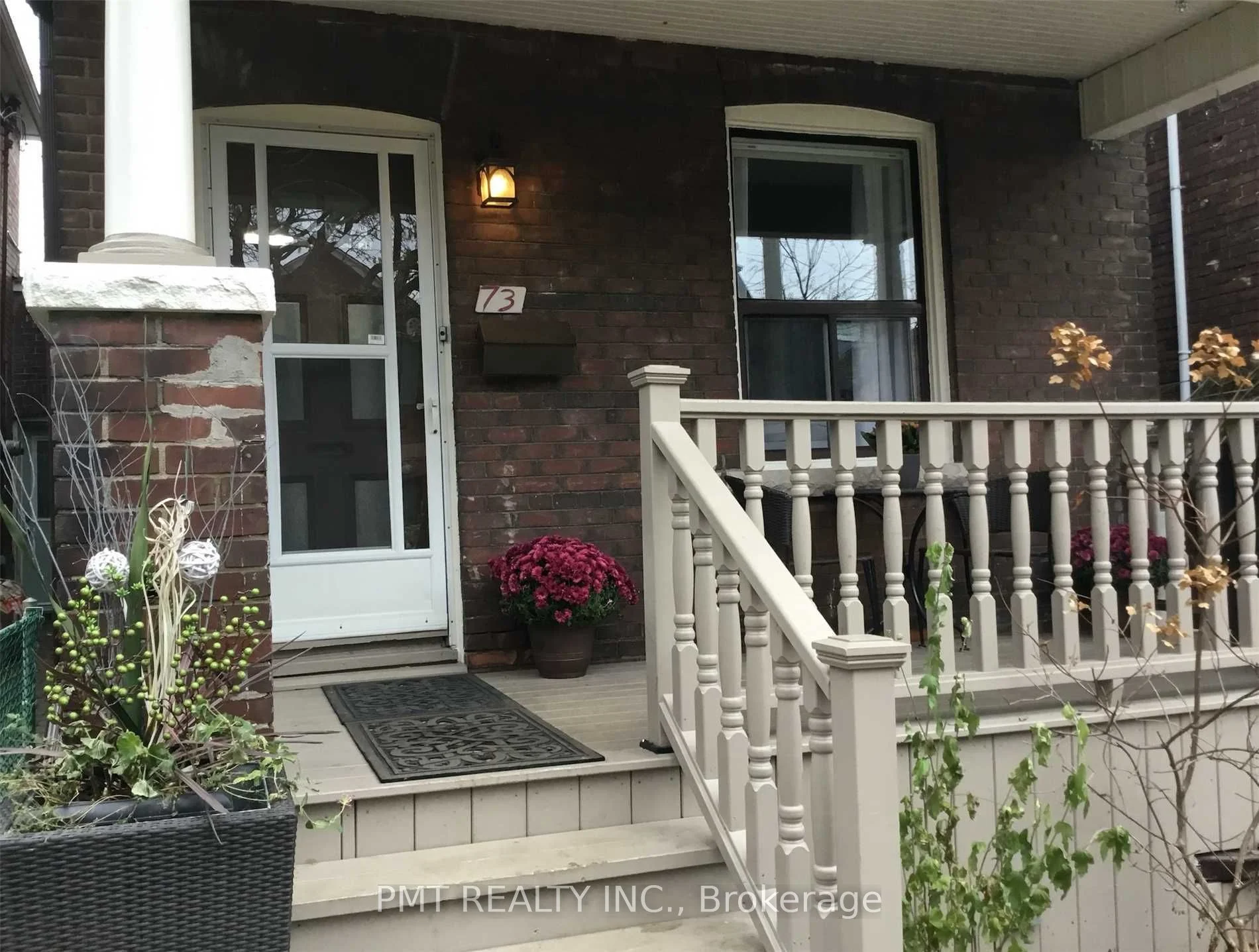 Triplex in Toronto