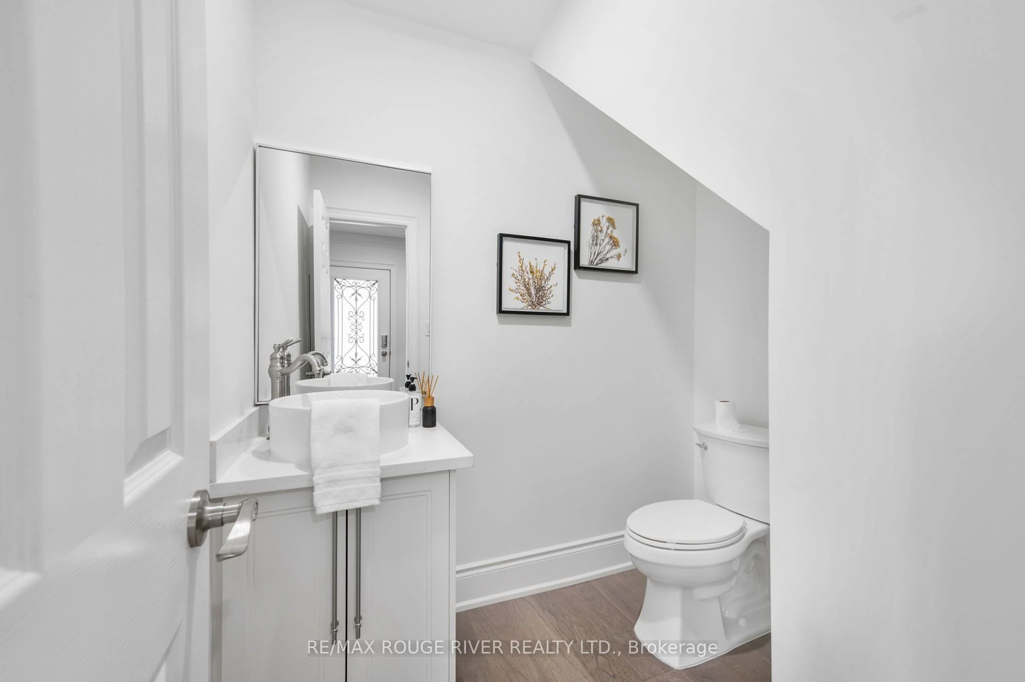 185 Verdun Road, Oshawa, ON L1H 5T1