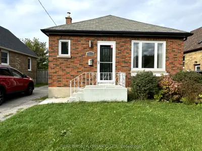 Detached in Oshawa