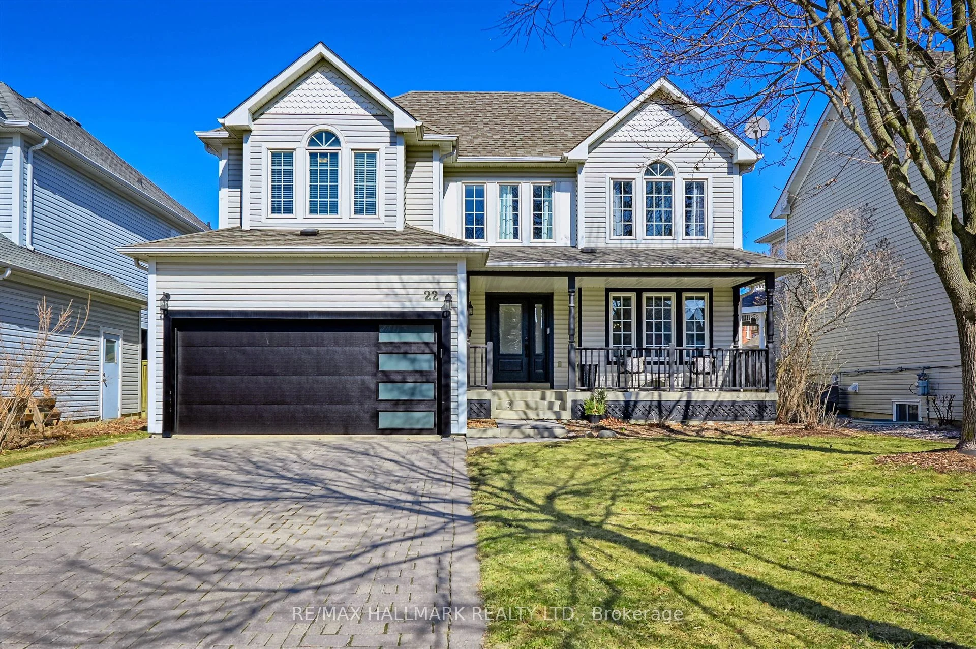 Detached in Whitby