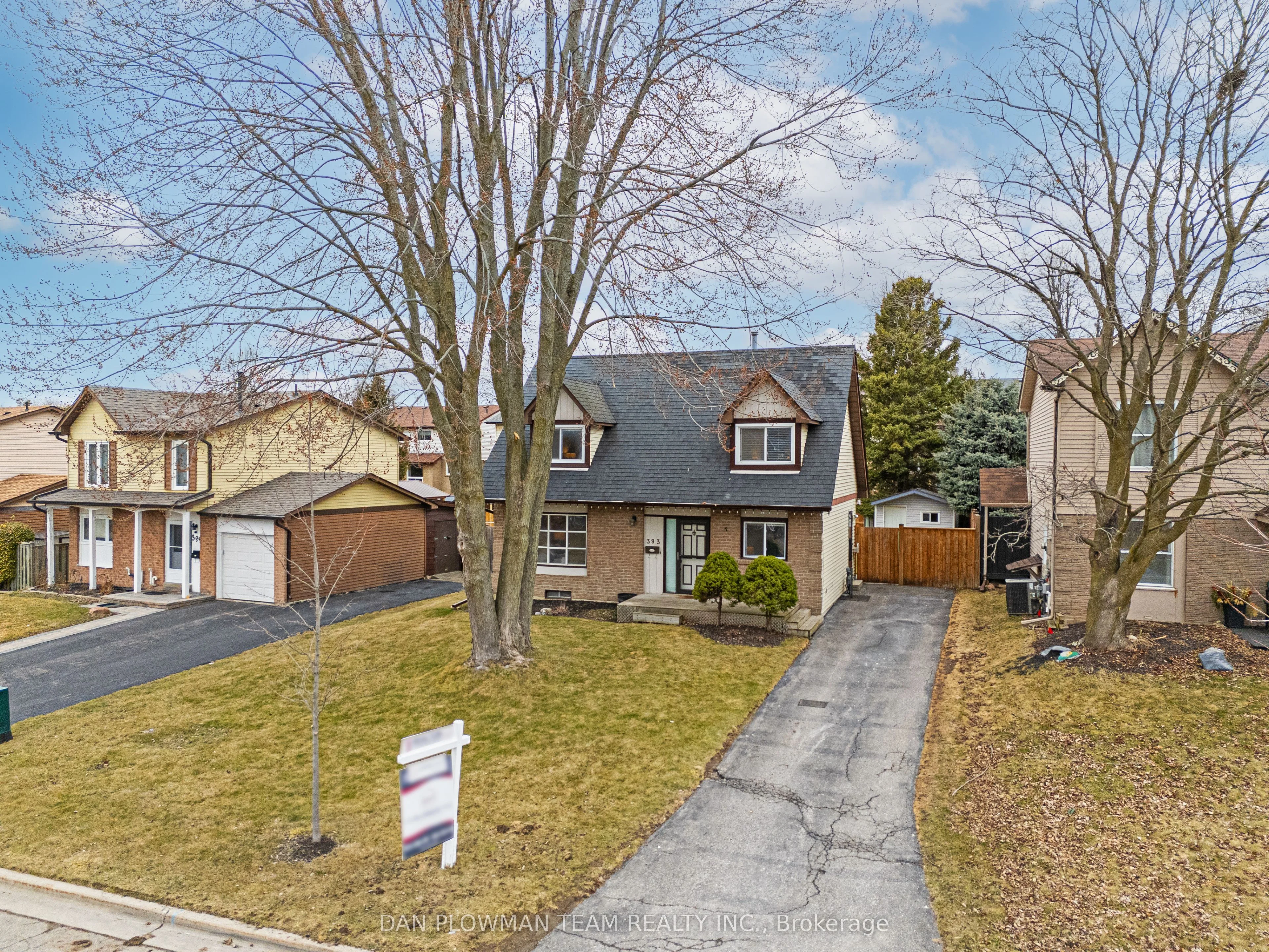 Detached in Oshawa