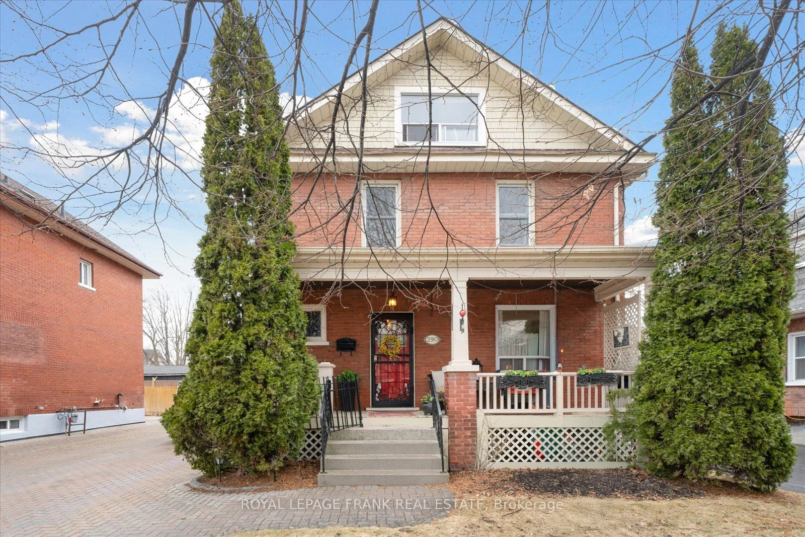 Detached in Oshawa