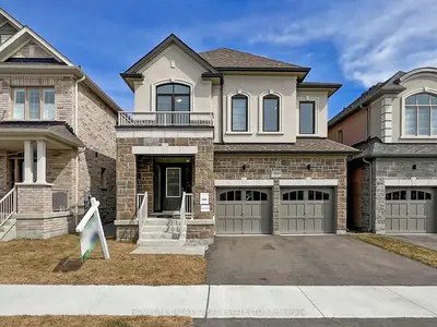 205 Doug Finney Street, Oshawa, On L1k 3g3