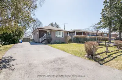846 Antonio Street Main Floor, Pickering, On L1w 1t3