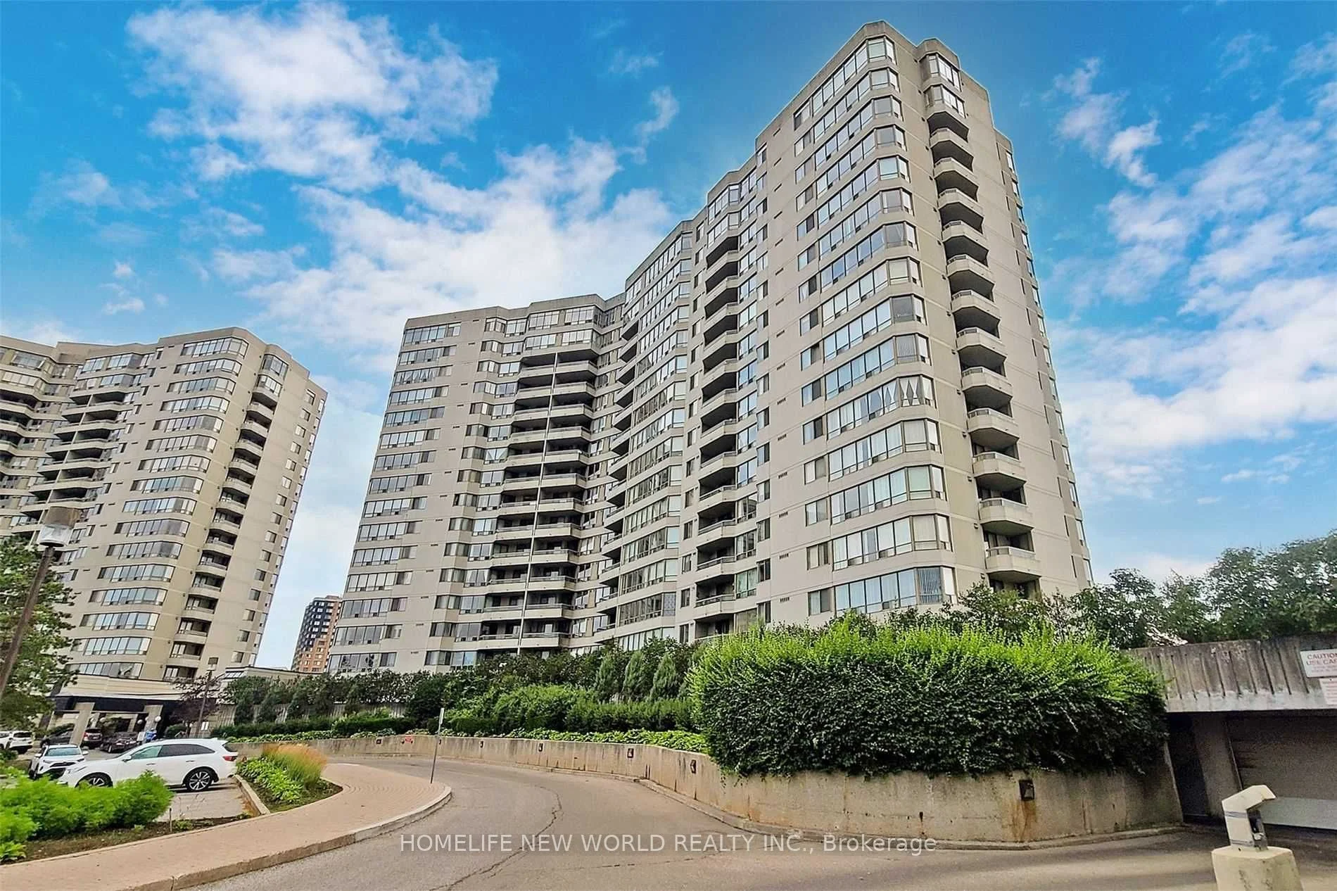 160 Alton Towers Circle 703, Toronto E07, On M1v 4x8