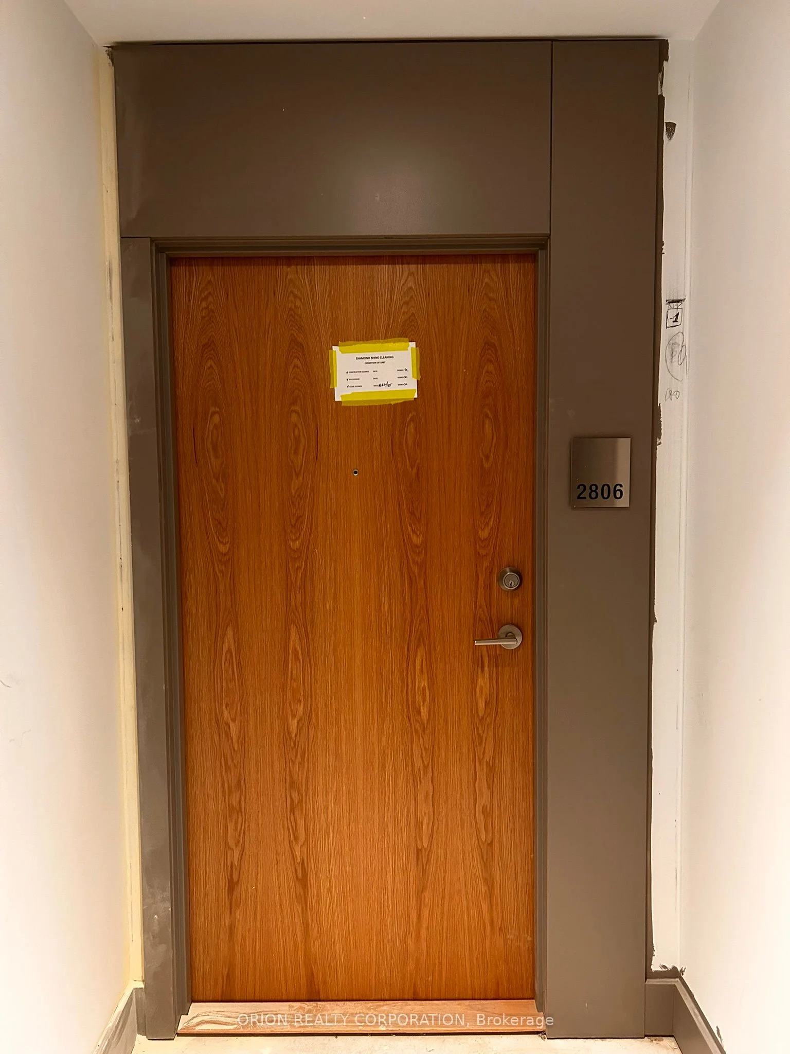 Condo Apartment in Pickering