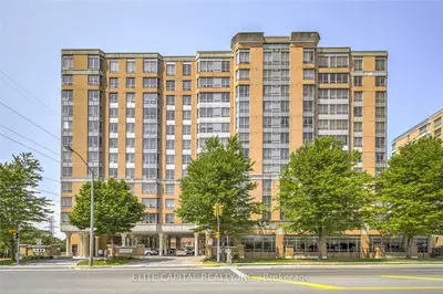 Condo Apartment in Toronto