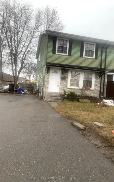 369 Calvert Court, Oshawa, On L1j 6x7