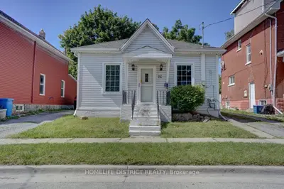 26 Brock Street E, Oshawa, On L1g 1r9