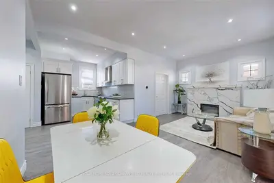 Detached in Oshawa