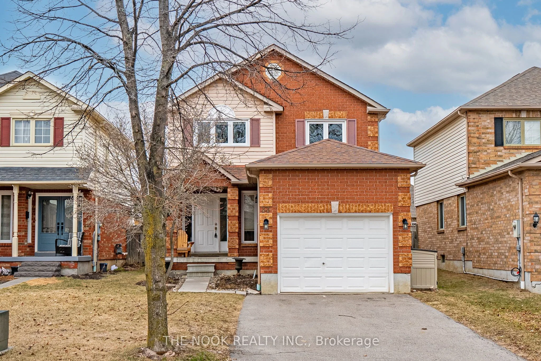Detached in Whitby