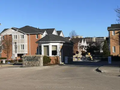 Condo Townhouse in Toronto