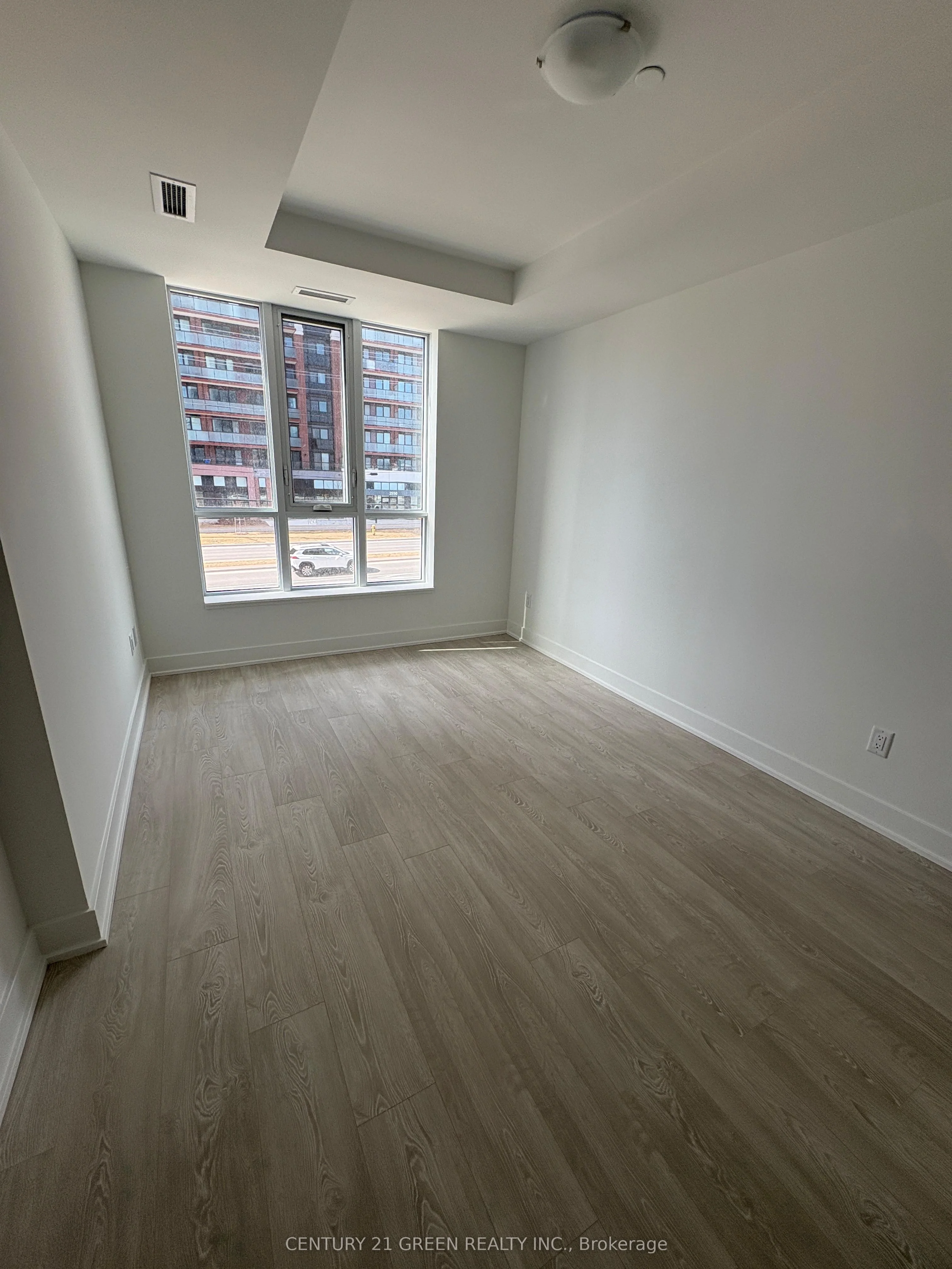 2545 Simcoe Street N 219, Oshawa, ON L1L 0W3