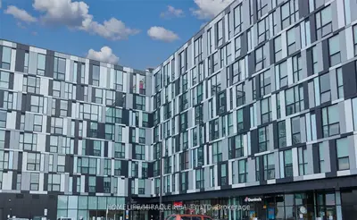 Condo Apartment in Oshawa