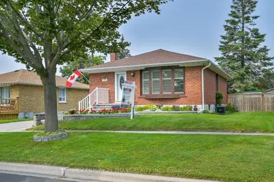 Detached in Oshawa