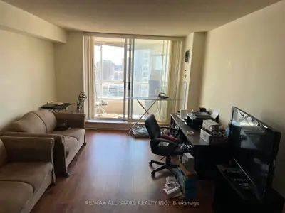 430 Mclevin Avenue 1610, Toronto E11, On M1b 5p1