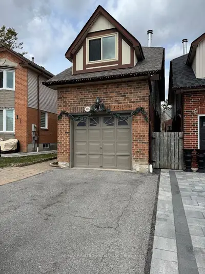 Detached in Pickering