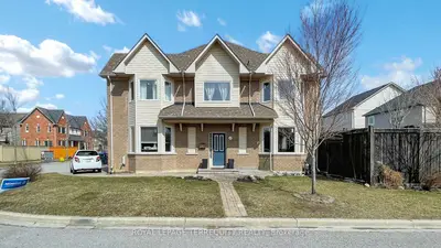 Semi-Detached in Ajax