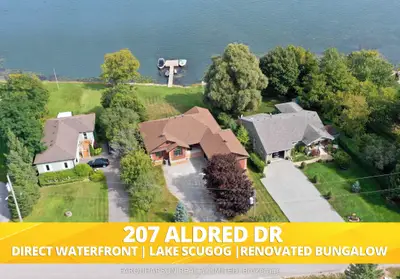 Detached in Scugog