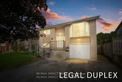 Duplex in Oshawa
