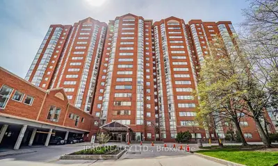 Condo Apartment in Toronto