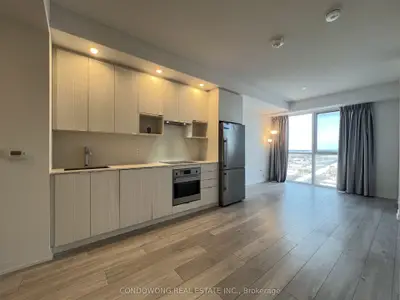 225 Village Green Square 2601, Toronto E07, On M1s 0n4