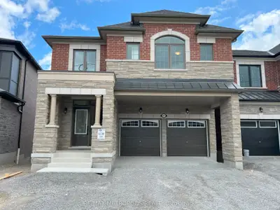 Detached in Pickering