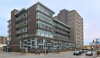 44 Bond Street W 806, Oshawa, On L1g 6r2