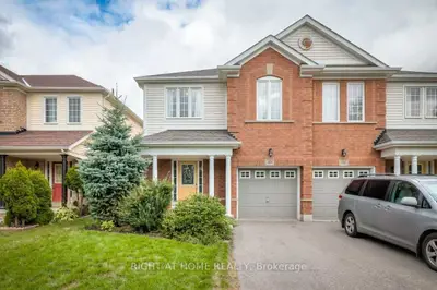 Semi-Detached in Ajax