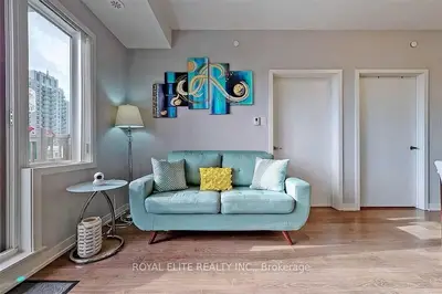 Condo Apartment in Toronto