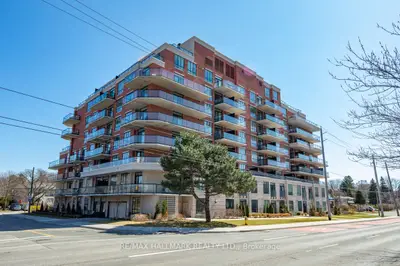 Condo Apartment in Toronto