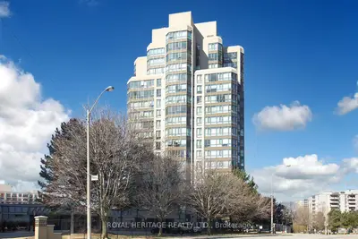 Condo Apartment in Toronto