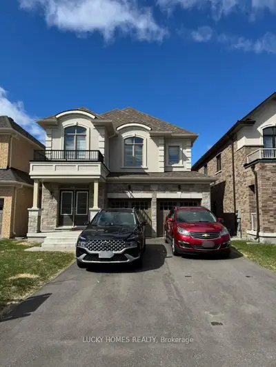 Detached in Oshawa