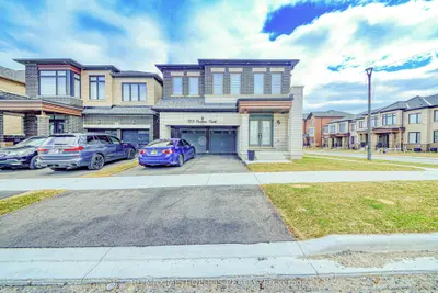 Detached in Pickering