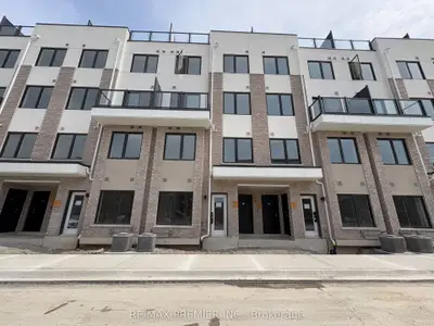 1695 Dersan Street 226, Pickering, On L1x 0s9