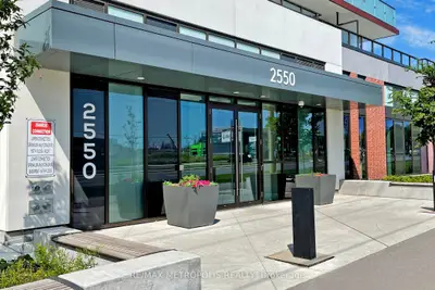 Condo Apartment in Oshawa