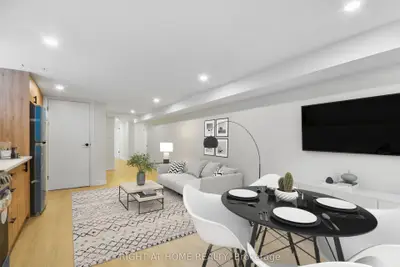 Triplex in Toronto