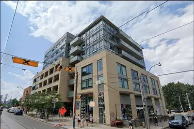 Condo Apartment in Toronto