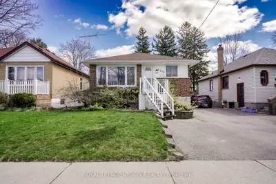 Detached in Oshawa