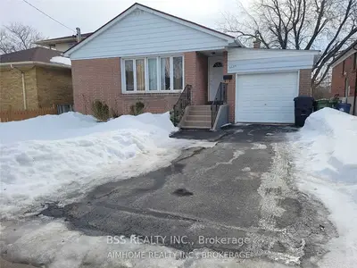 Detached in Toronto