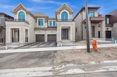 Semi-Detached in Pickering