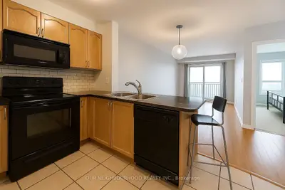 Condo Apartment in Toronto