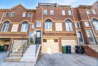 Condo Townhouse in Toronto