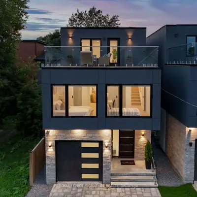 Detached in Pickering