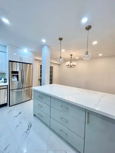 220 Ascot Court, Oshawa, On L1g 1w8