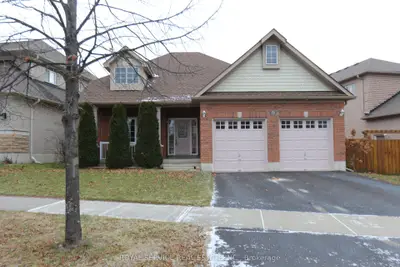 10 Don Morris Court, Clarington, On L1c 5p7