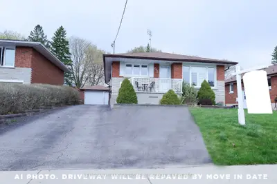 Detached in Oshawa