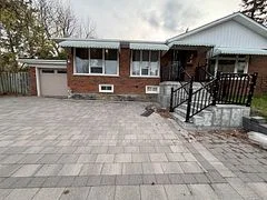 Upper Level in Toronto