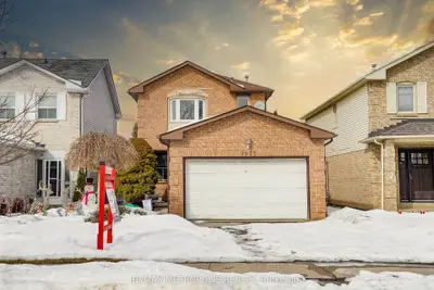 Detached in Pickering