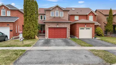 Detached in Pickering